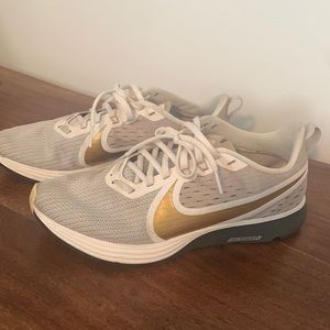 Nike zoom tennis shoes